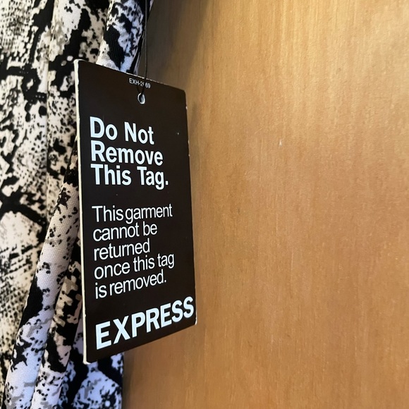 EXPRESS skater dress - Picture 4 of 4